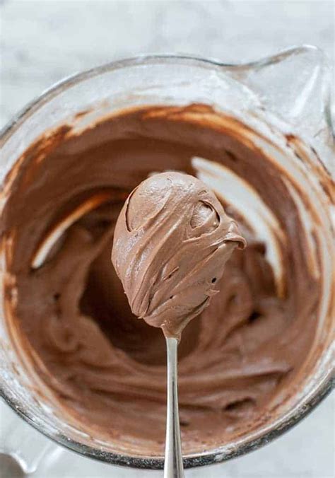 Chocolate Buttercream Frosting - Sugar and Charm