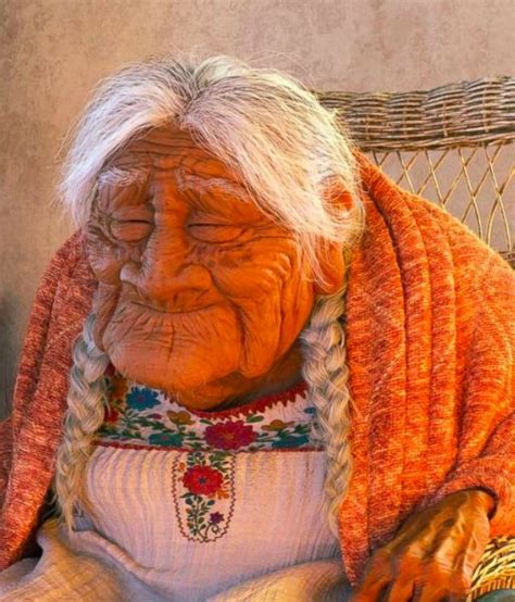 Coco Rivera | Imagenes de abuelitos, Pelicula coco disney, Coco pelicula
