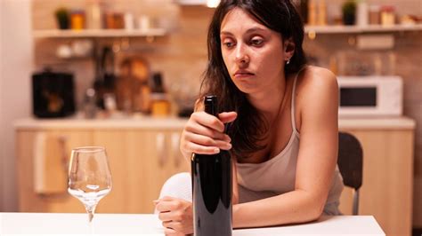 Miten alkoholi vaikuttaa masennuslääkkeisiin? - MTVuutiset.fi