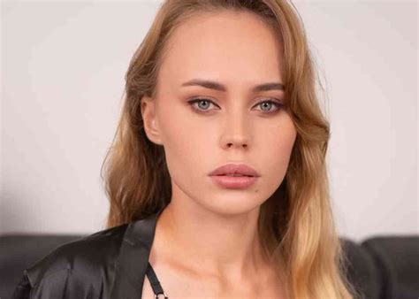 Anna Sibster Bio, Height, Net Worth, Wiki, Videos, Pics, Age and Feet