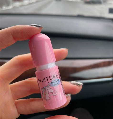 Гигиеническая помада Nature Bubble gum | отзывы