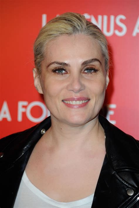 Photo : Emmanuelle Seigner lors de la première du film La Vénus à la