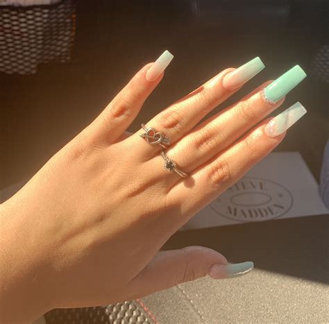 mint green nails | Mint green nails, Green acrylic nails, Green toe nails