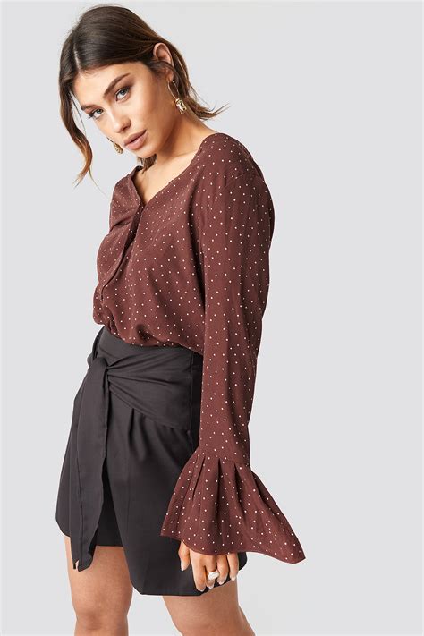 flared cuff dot blouse brown na kd