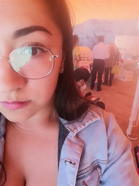 Samantha Michelle (@SamanthaValleee) / Twitter