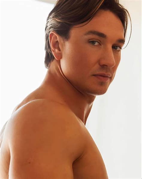 Favorite Hunk | International Content Creator Awards