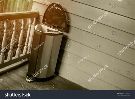 Trash Bin Open Garbage Waste Recycle Stock Photo 672191578 | Shutterstock