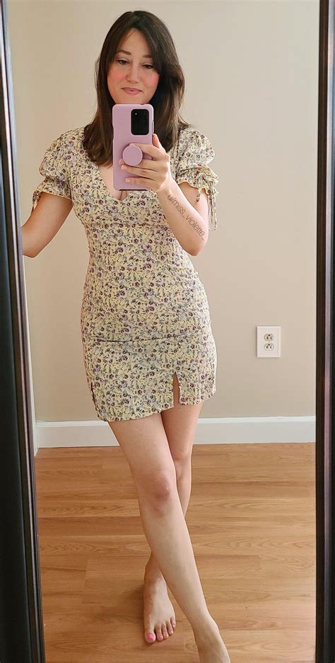 I was feeling cute in my sundress : r/cougars_and_milfs_sfw