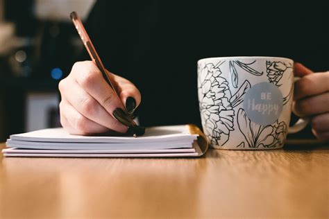 Em Relação Aos Estudos Desenvolvidos Pelo Artigo Arte E Humanização