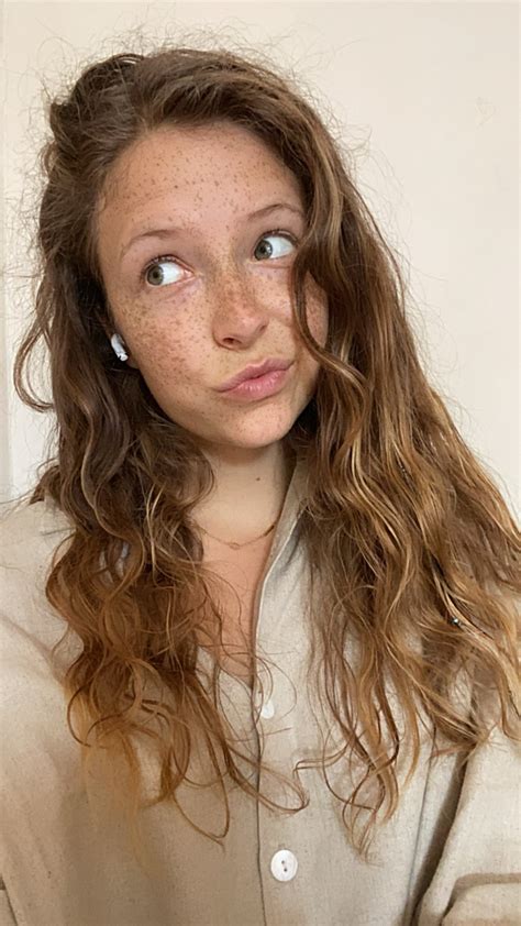 Cute or nah? 🥺 : r/FreckledGirls