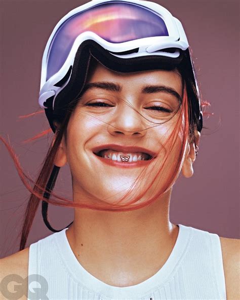 celebrity tooth gems bella hadid hailey bieber  drake designs