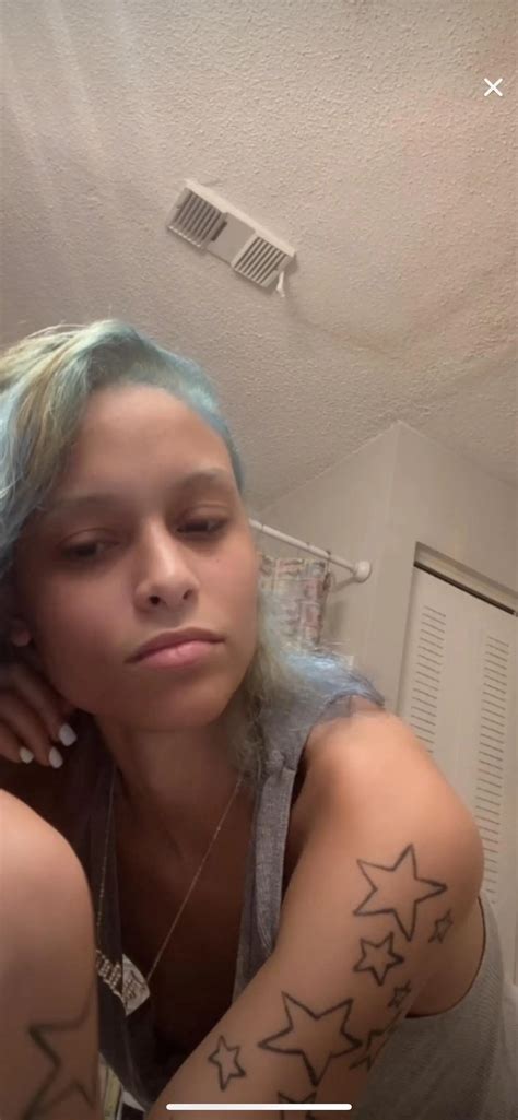 Nip slip on tiktok live | Scrolller