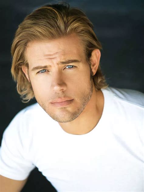 We have the best Blonde Male Actors List - for your gay eyes