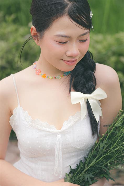 Dressed+And+Undressed+Women Photos, Download The BEST Free Dressed+And