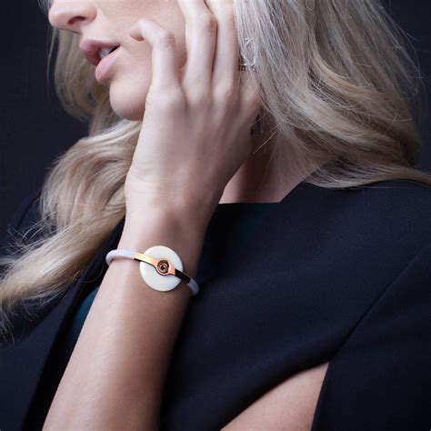 Amazfit Equator Rose Gold Activity + Sleep Tracker » Petagadget