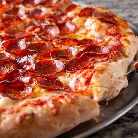 sliced pepperoni  world style lbs cloverdale foodservice