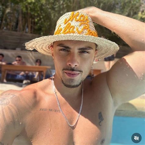 GIANNI OFFICIEL (@gianni_officiel) | Snapchat Stories, Spotlight & Lenses