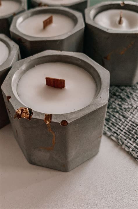 Ароматическая свеча в гипсовом подсвечнике | Cement candle, Candle ...