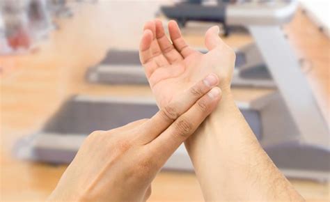 7 способов быстро замедлить пульс / Будьте здоровы