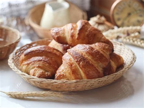 The Best French Pastry Puffy Bread - Lifestyle Foodies🍎