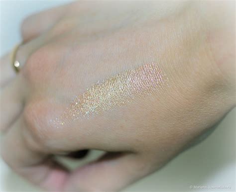 Кремовые тени Catrice Metal Eyelight в оттенке С01 Kissed Miss | Отзывы ...