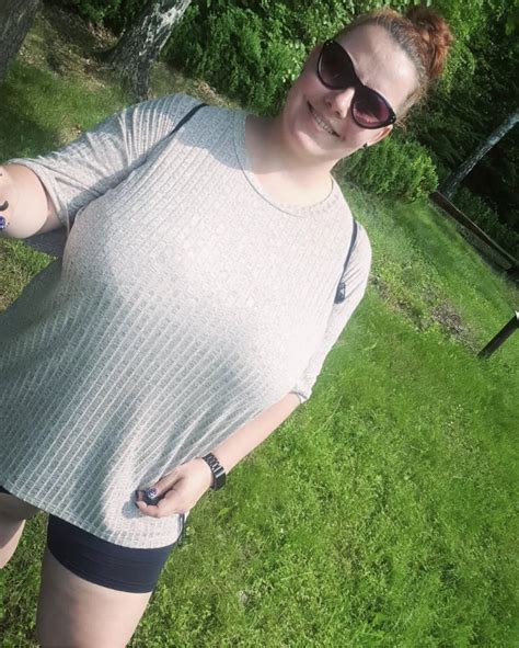 Huge Czech Boobs : 2busty2hide