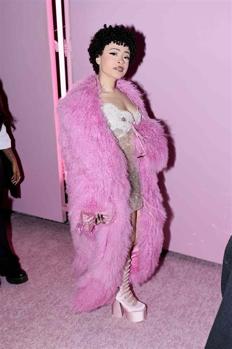 Ice Spice Is Unrecognizable With Bold New Black Hair