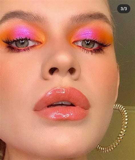 Pin by Минакилизо on Макияж | Artistry makeup, Colorful makeup, Makeup ...
