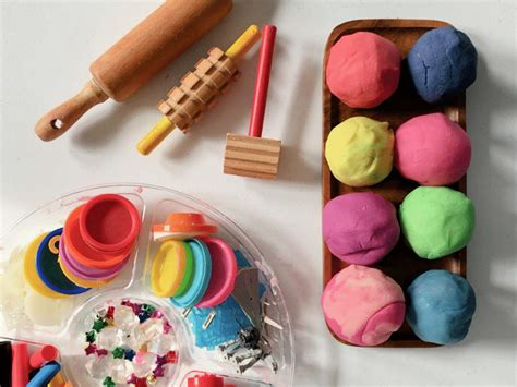 clay playdough play  kids  artful parent