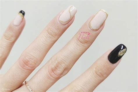 Classic Gel Manicure with Complimentary Nail Art Painting in Singapore