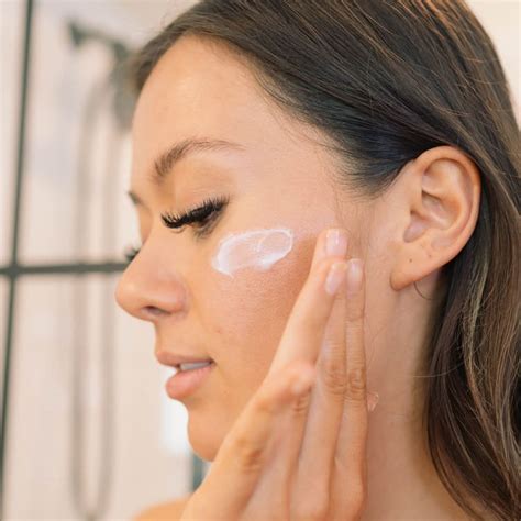 Face Self Tanner Lotion – Beauty by Earth