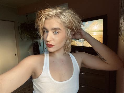 [self] the bleach is taking it's toll but hi xoxo | Scrolller