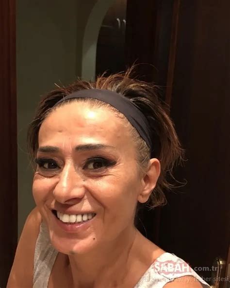 Yıldız Tilbe'nin köy imajı olay oldu! Uzun elbise giyerek başörtü taktı ...