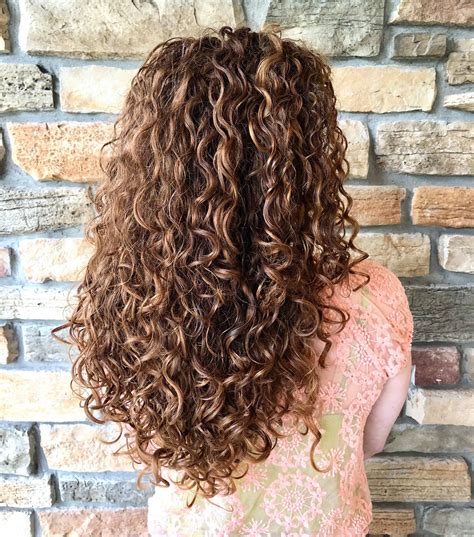 super long curly hair waypointhairstyles