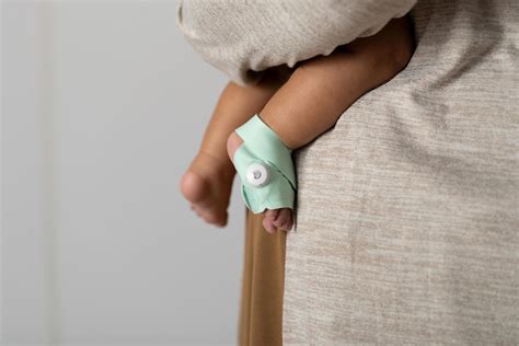 Owlet's new baby smart sock is finicky yet adorable (like my twins