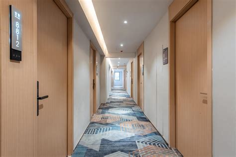 YIZHI HOTEL - GUANGZHOU TOWER METRO STATION PAZHOU CONVENTION AND ...