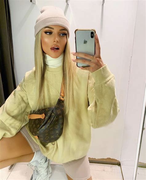 @mary_bedford | Cute casual outfits, Smart casual outfit, Indie style