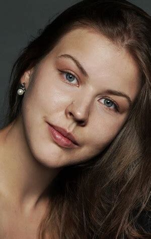 Anna Suvorova - actress, dubbing: russian
