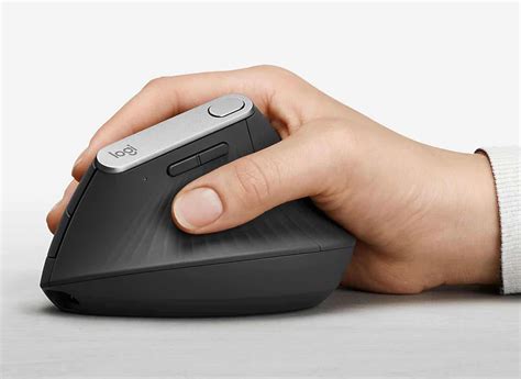 Logitech Vertical Ergonomic Mouse | Ergonomic mouse, Logitech, Mouse