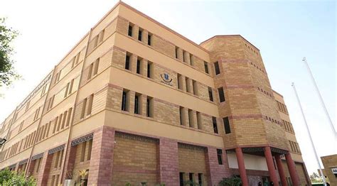 Best UIT University Deals & Discounts (May, 2025)