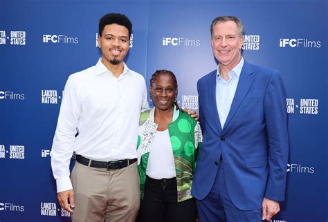 Chirlane McCray says she, Bill de Blasio are still 'in love' | New York