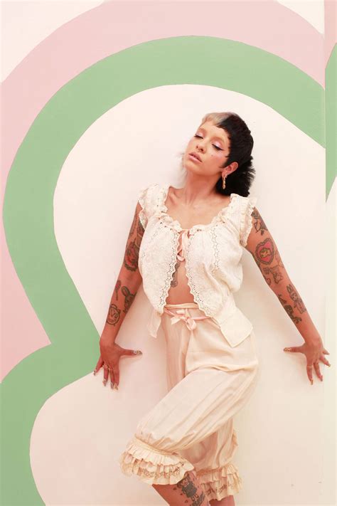 [100+] Melanie Martinez Pictures | Wallpapers.com