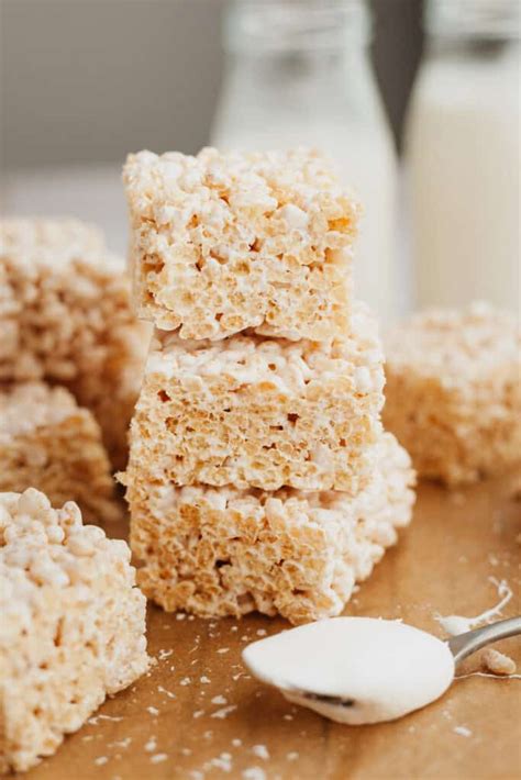Rice Krispie Treats with Marshmallow Fluff - Alpine Ella