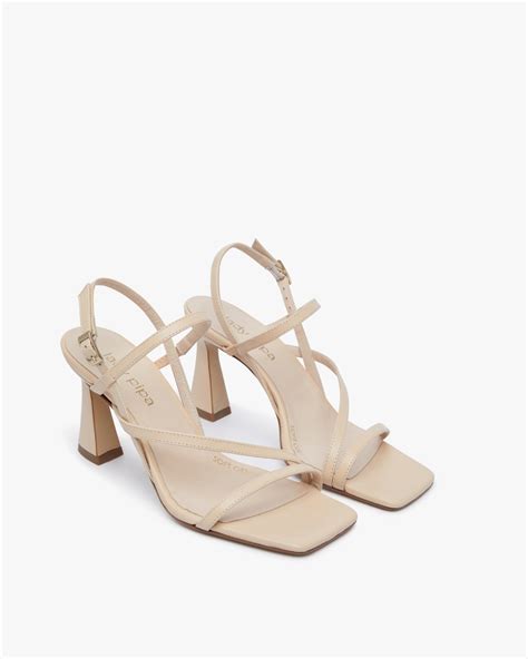 Sandalia Regina Nude