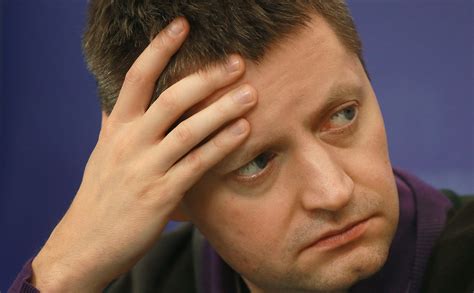 Журналист Алексей Пивоваров баъд аз ваксинаи Спутник коронавирус шуд ...