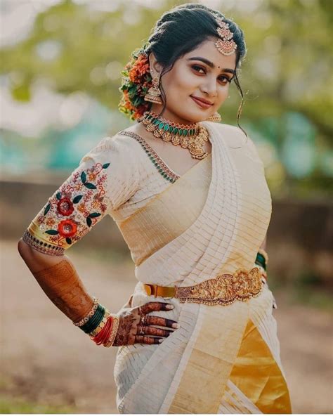 top   famous kerala saree blouse designs front