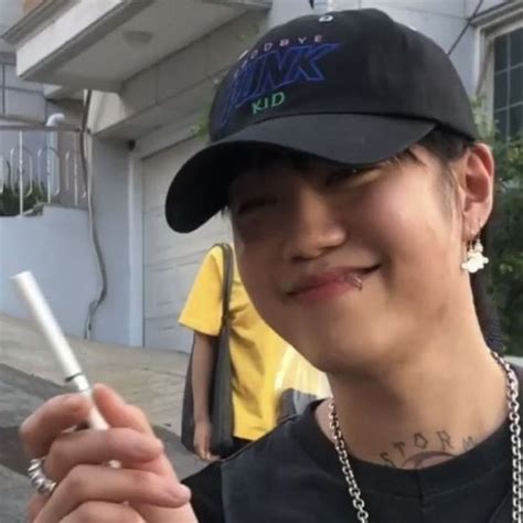 Pin de fae em bloo | Rappers, Bloo, Cabelo cacheado masculino