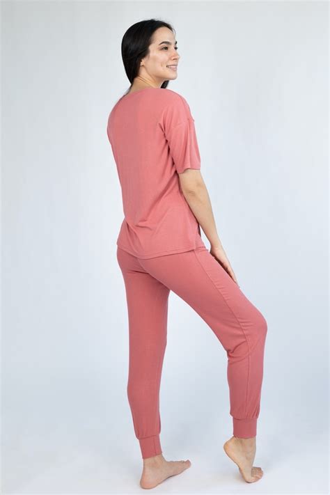 Комплект домашний женский топ и брюки розовый I’MVERY HOMEWEAR PYJAMAS ...