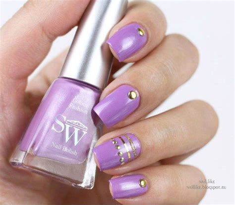 Маникюр с сиреневым SW 408 Glamour и металлическими клепками. ~ Nail ...