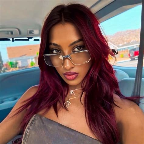 Lara raj | Good morning people, Internet girl, Pop star